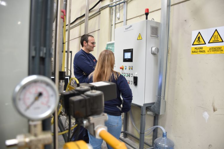 La primera combustión 100% de hidrógeno en un horno industrial