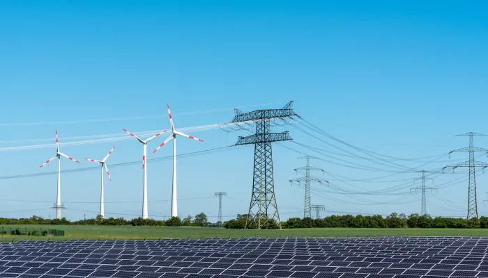 Anticípate al RfG 2.0: el nuevo reto para las plantas renovables con almacenamiento con baterías