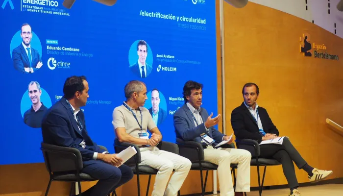 Representantes de Naturgy, Urbaser y GreenYellow han a analizado el papel del biometano, la electrificación y la valorización de residuos para reforzar la competitividad y la seguridad energética de la industria.