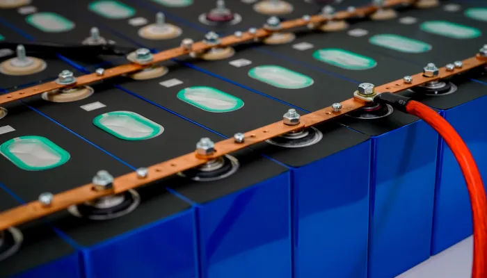 Cómo convertir la seguridad en una ventaja competitiva en el diseño de baterías industriales 