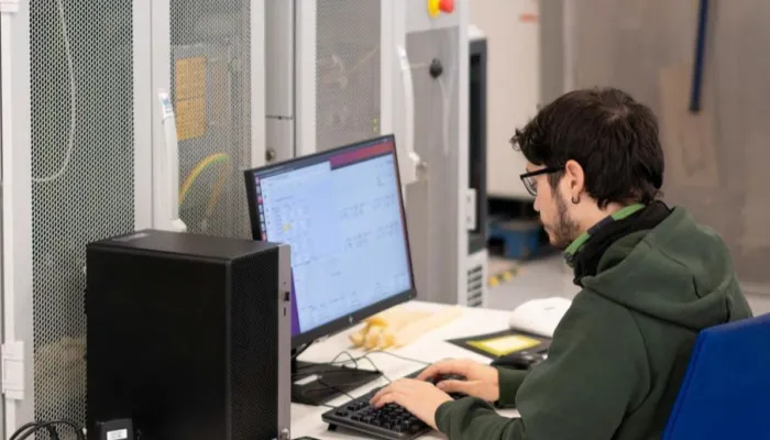 CIRCE cuenta con amplia experiencia en análisis de comportamiento dinámico y estudios de cumplimiento de códigos de red.